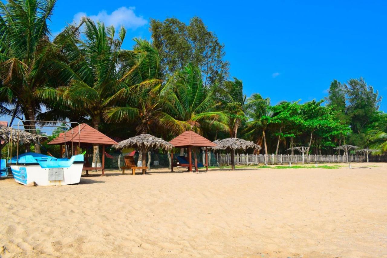 Mithra Paradise Beach Hotel Nilaveli Exterior foto