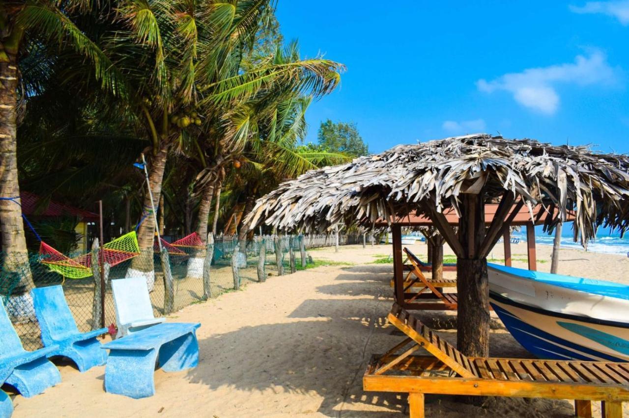 Mithra Paradise Beach Hotel Nilaveli Exterior foto